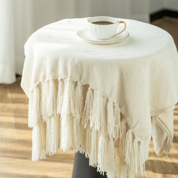 Queen Size Original Condition - Chenille Throw Blankets - Picture 10 of 11